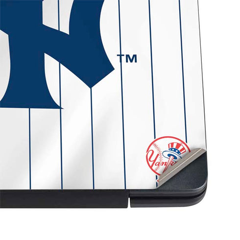 MLB New York Yankees Home Jersey Dell Vostro Skin